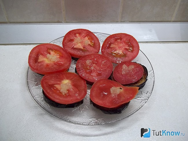 Блюдо из фарша с беконом