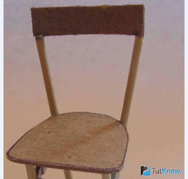 Крепление спинки стула