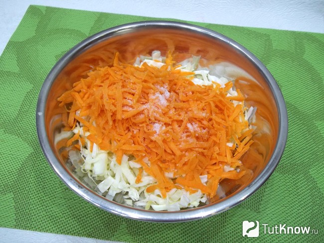 морковь с капустой салат рецепт классический