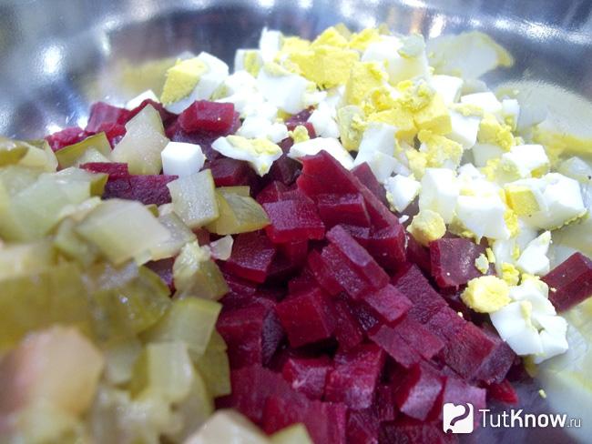 Рецепт салаты из свеклы вареной и яйцами с Рецепт салаты из свеклы вареной и яйцами с