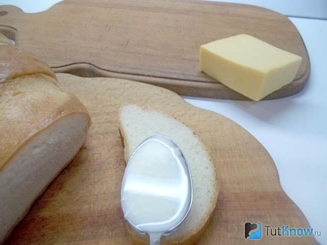 Хлеб пропитан молоком