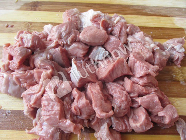 Приготовление плова со свининой из булгура шаг 3