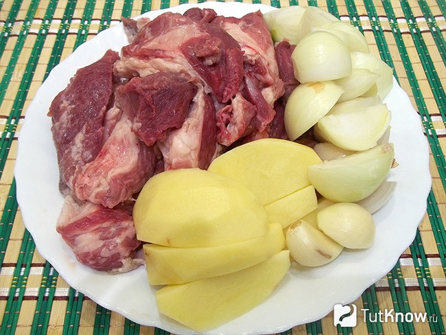 Мясные котлеты с овощами