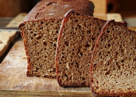 Как испечь хлеб из ржаной муки в домашних условиях