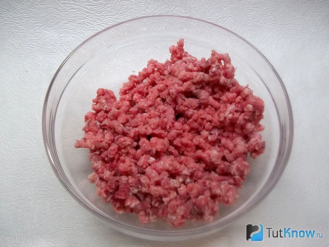 Мясо перекручено на мясорубке