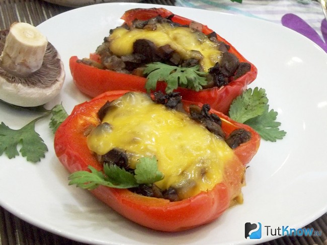 Фаршированный перец грибами