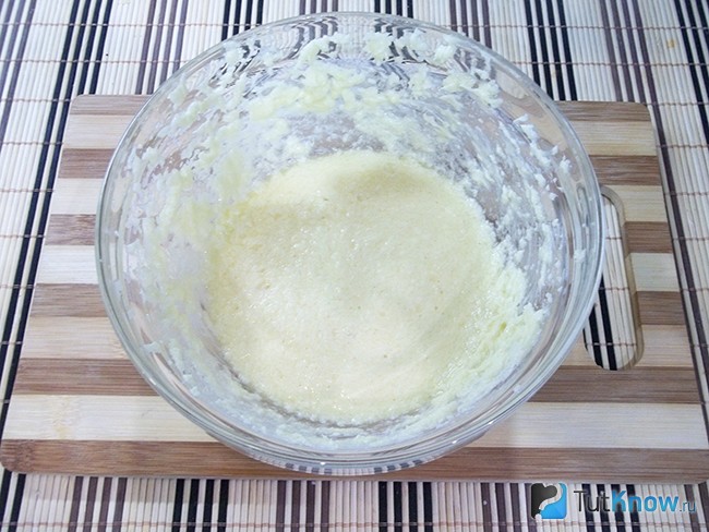 Продукты еще раз взбиты миксером