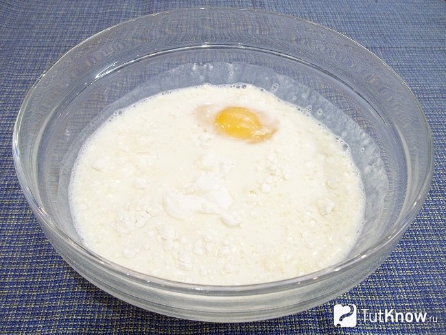 К продуктам влито молоко