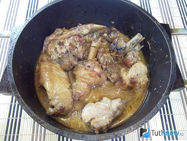 Мясо тушится