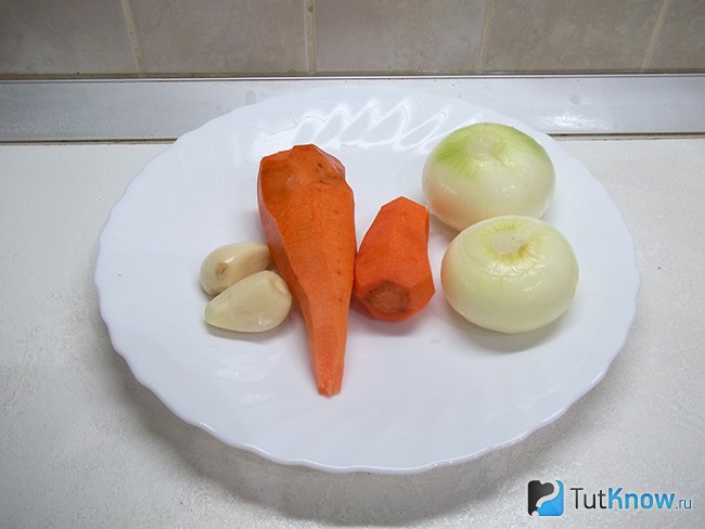 Овощи очищены и вымыты