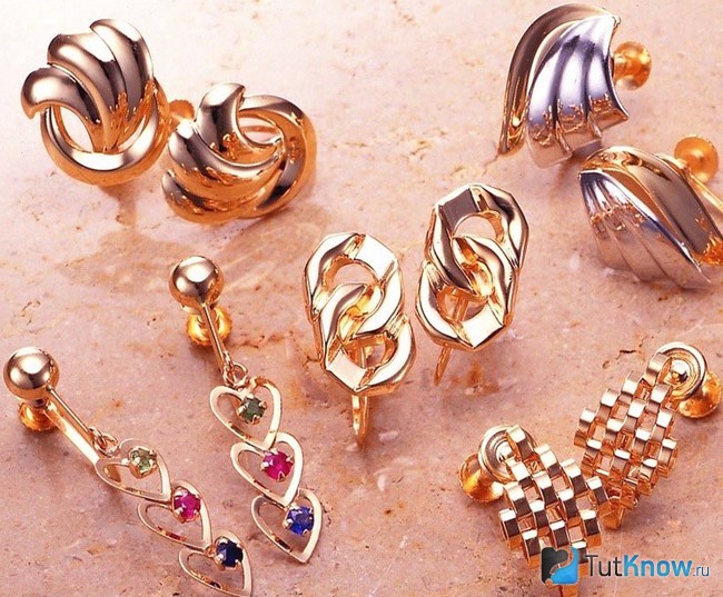 Серьги из золота