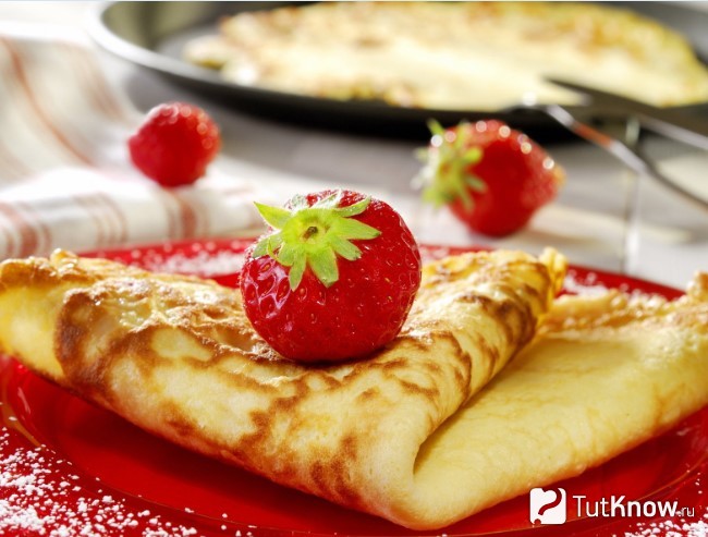 Блинчик с клубникой