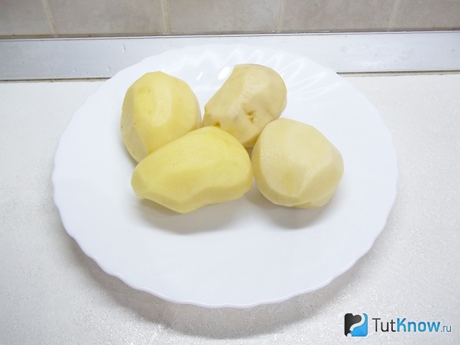 картофель очищен и вымыт