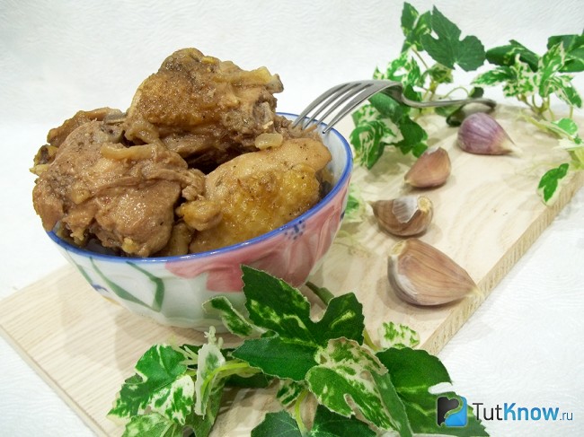 Готовая курица «Adobo» по-филиппински