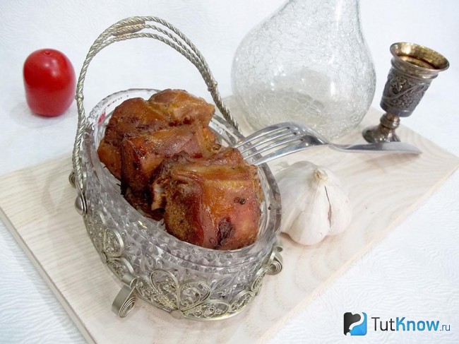Готовый кролик в духовке