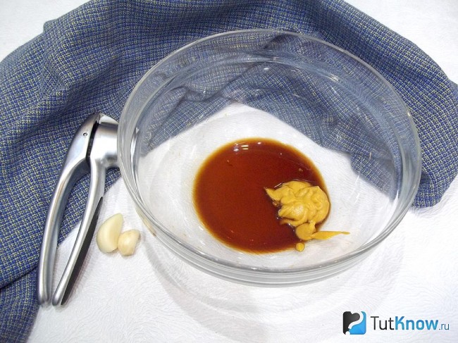 Продукты соединены для маринада
