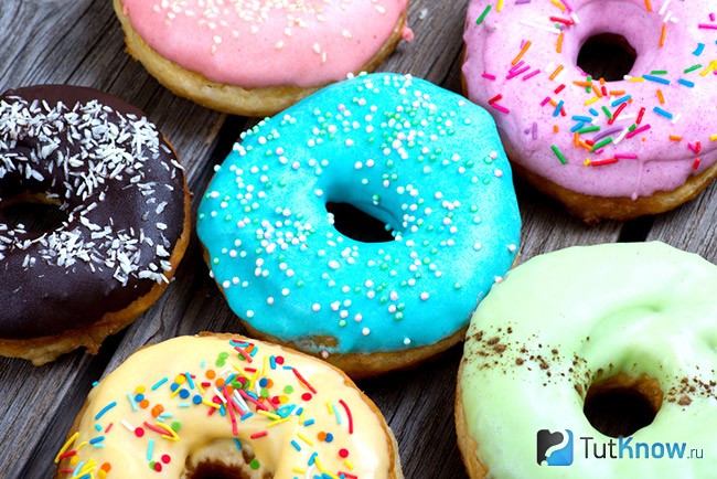 Пончики Donuts с цветной глазурью