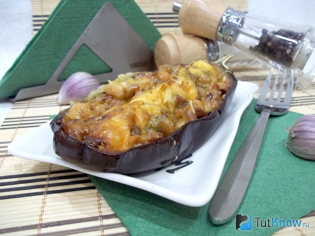 Готовые баклажаны фаршированные мясом