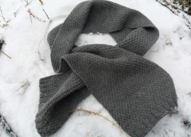 Как связать спицами мужской свитер и шарф?
