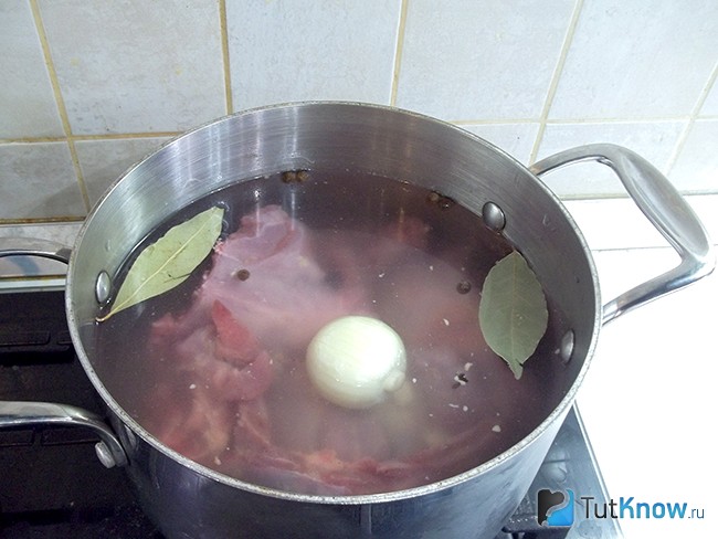 суп со спаржей на мясном бульоне. 1462644408 4 100 8601. суп со спаржей на мясном бульоне фото. суп со спаржей на мясном бульоне-1462644408 4 100 8601. картинка суп со спаржей на мясном бульоне. картинка 1462644408 4 100 8601. Спаржа – это очень полезный продукт, который хотя бы иногда нужно включать в свой рацион. Мы придумали кое-что гениальное и положили стручки в суп, так что блюдо получится в два раза сытнее. Приятного аппетита!