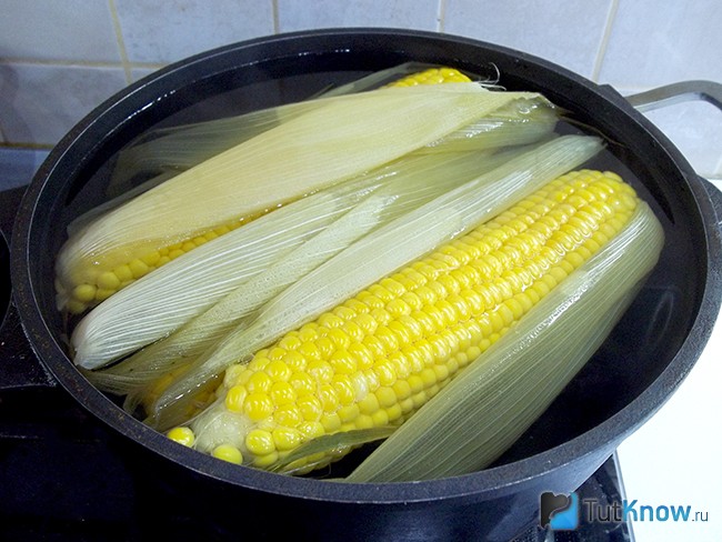 Кукуруза сварена