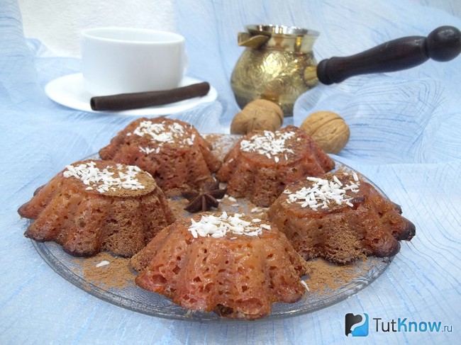 Готовые свекольные кексы