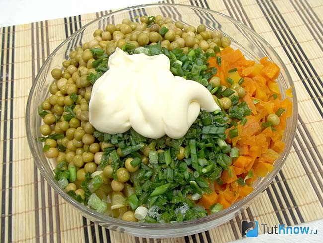 К продуктам добавлен майонез