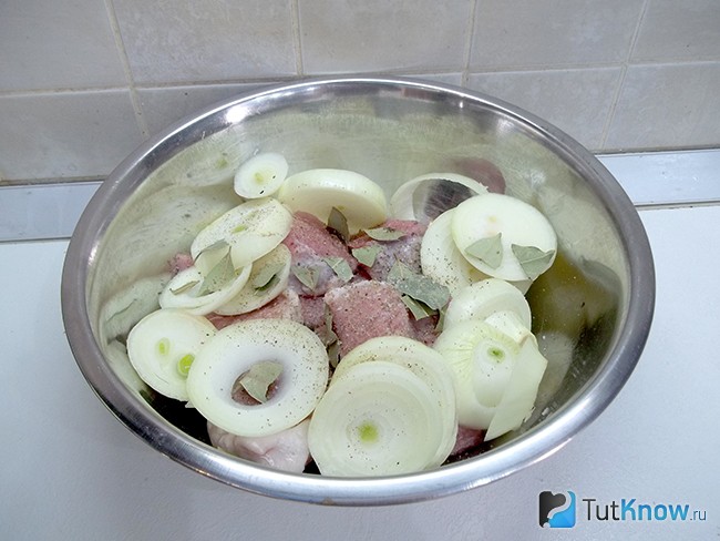 К продуктам добавлены специи и пряности