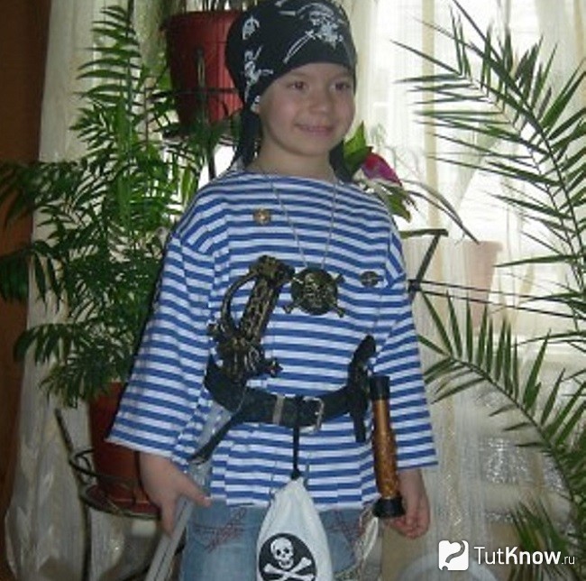 Мальчик-пират