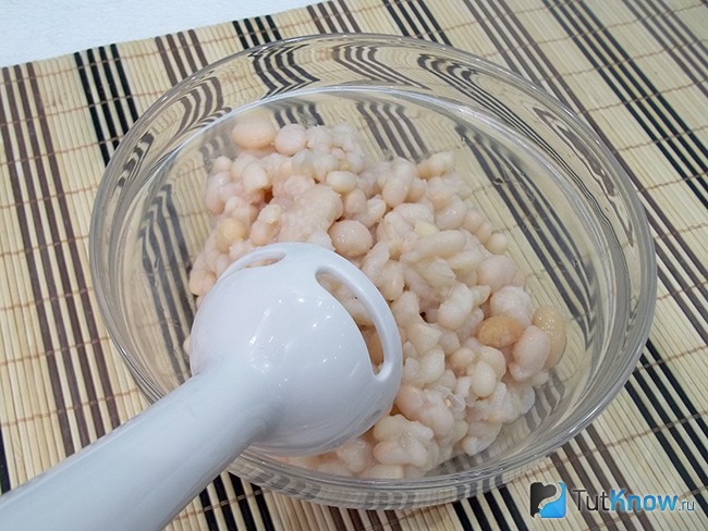 Фасоль пюрирована блендером