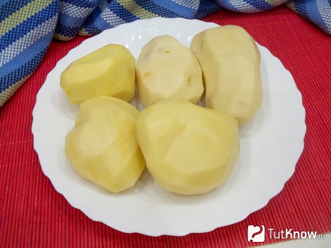 Картофель очищен