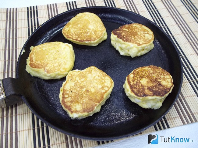 Панкейки жарятся