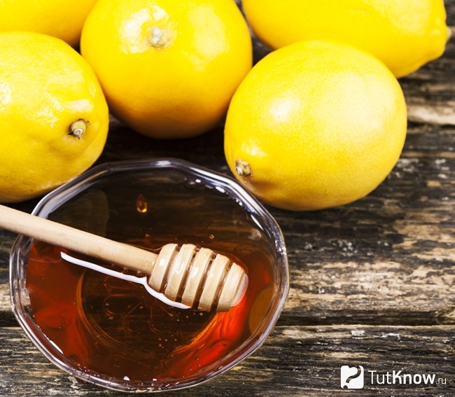 Мед для приготовления лосьона из лимона