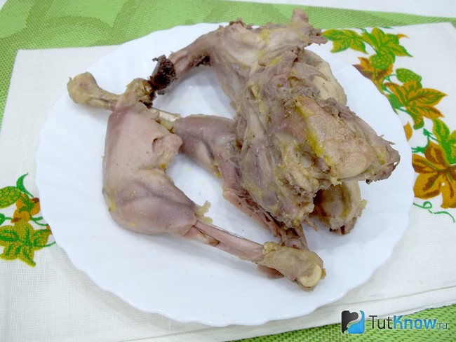 Курица отварена