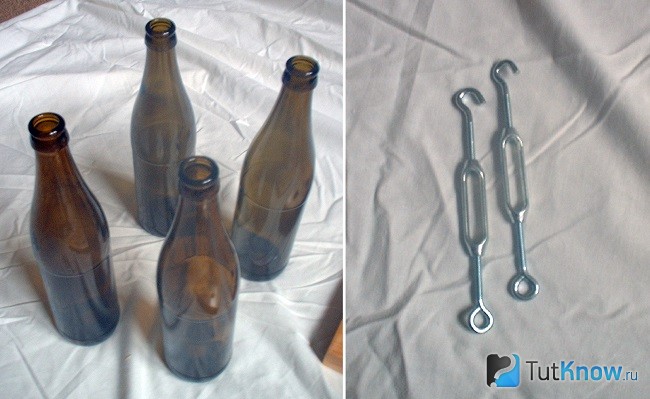 Бутылки и крюки для подвесного стеллажа