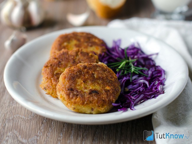Вкусные постные котлеты из овощей в ореховой панировке