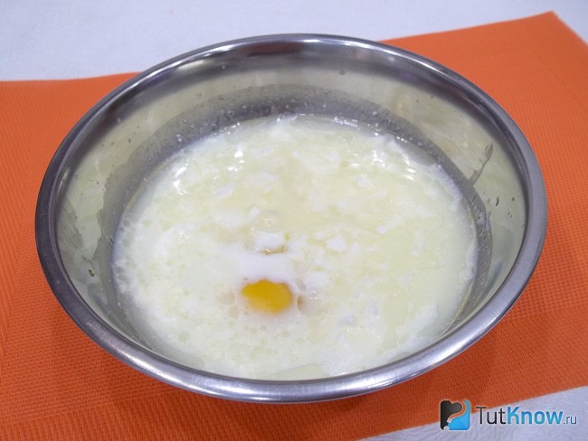К продуктам влито молоко