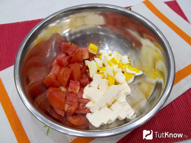 К продуктам добавлены яйца