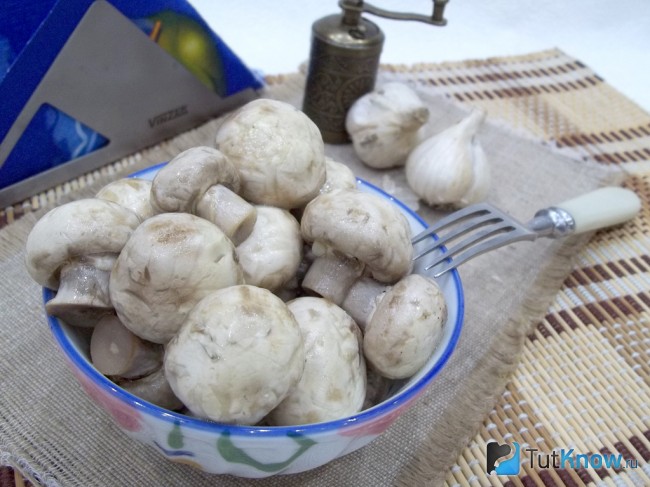 Готовые маринованные шампиньоны быстрого приготовления
