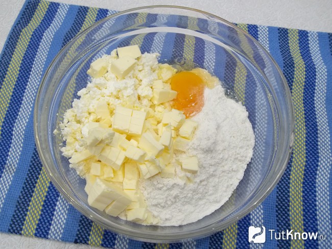 К продуктам добавлено масло и яйца