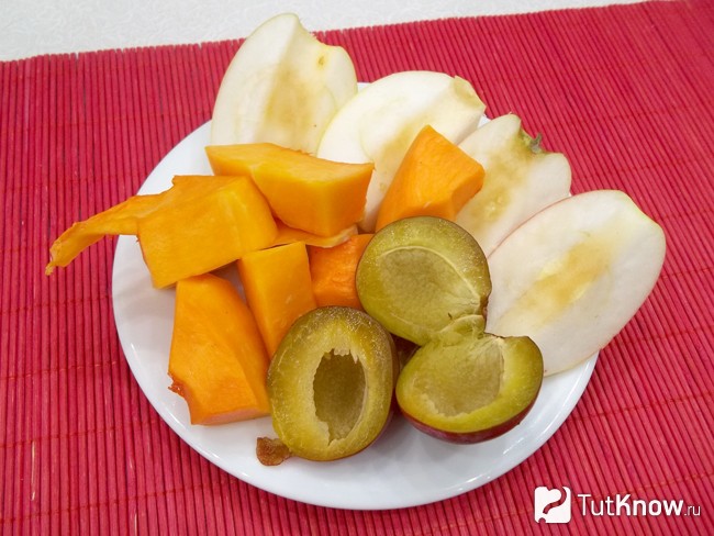 Продукты для начинки нарезаны