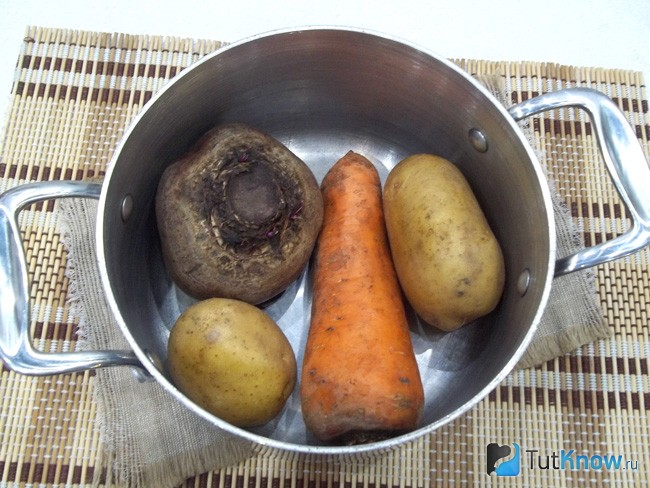 Овощи варятся