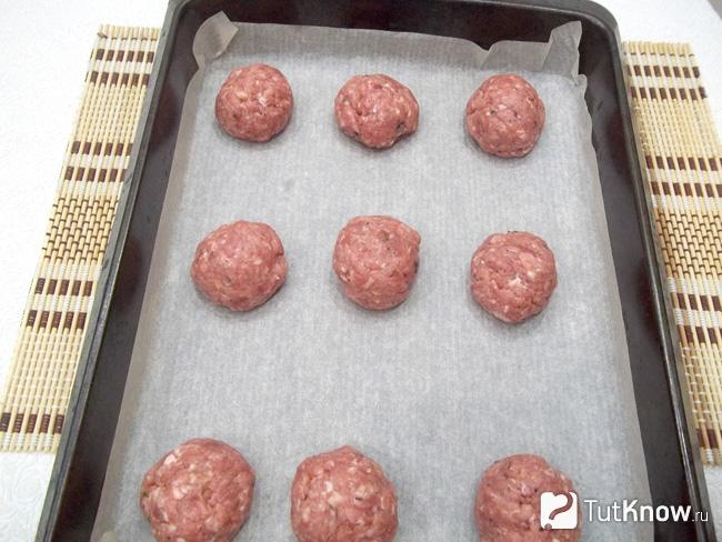 Фарш сформирован шариками