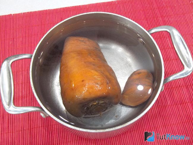 Морковь варится