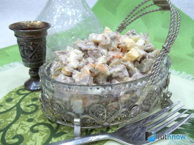 Готовый салат с уткой