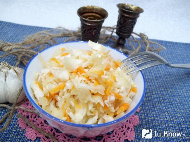 Готовая квашеная капуста
