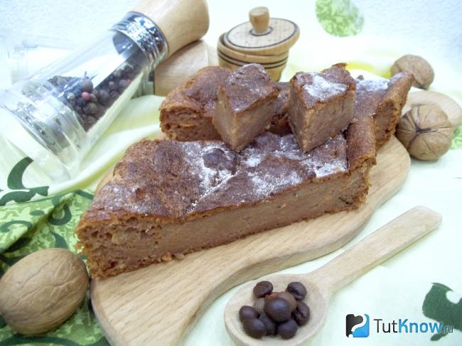 Готовый кекс с хурмой