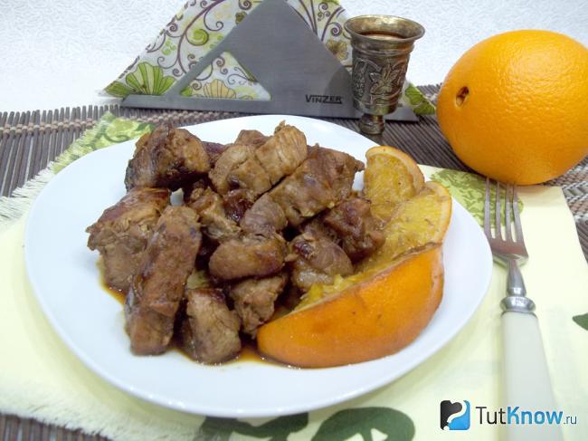 Запечённая свинина с апельсинами: советы профессионалов и домашних поваров приготовления вкусного мяса