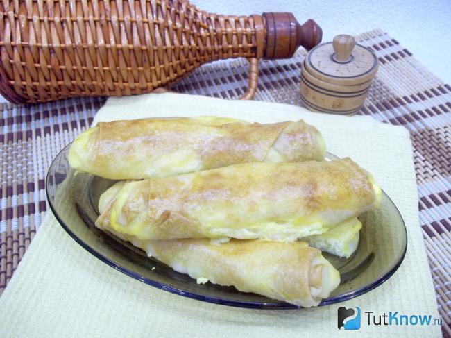 Готовые трубочки с брынзой