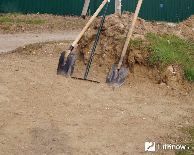Подготовка участка под строительство теплицы